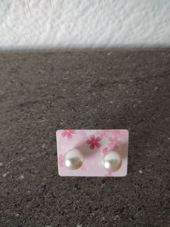 Boucles d'oreilles perles Neuf