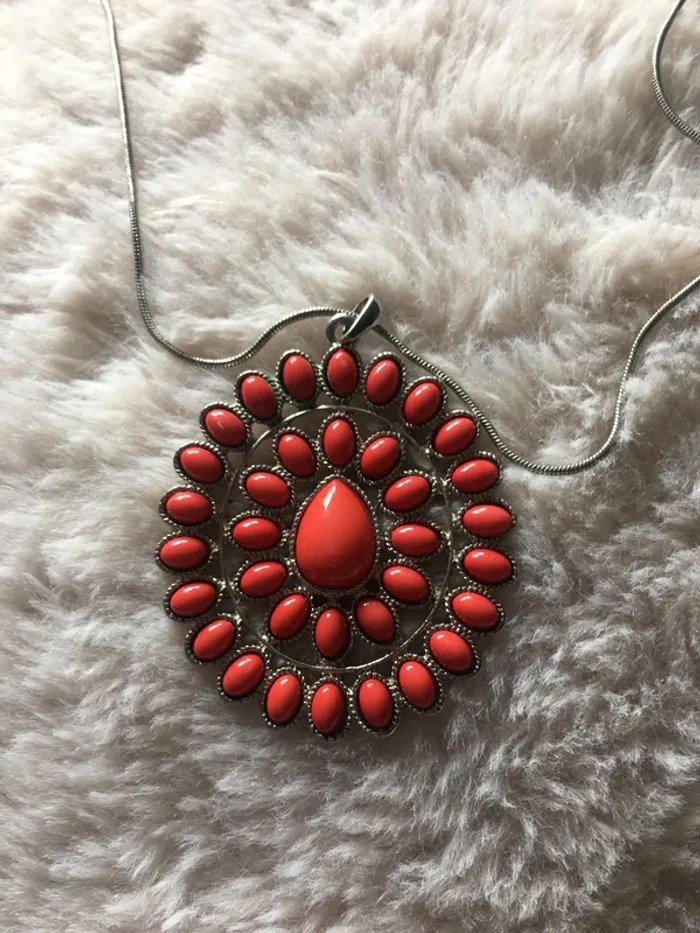 Collier - photo numéro 4