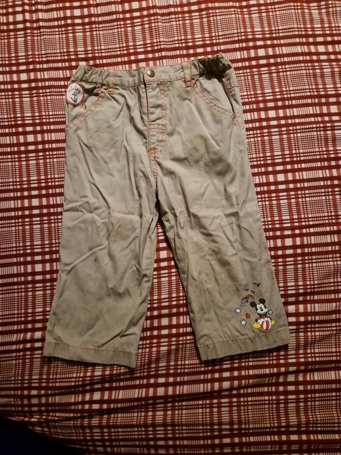 Pantalon beige mickey