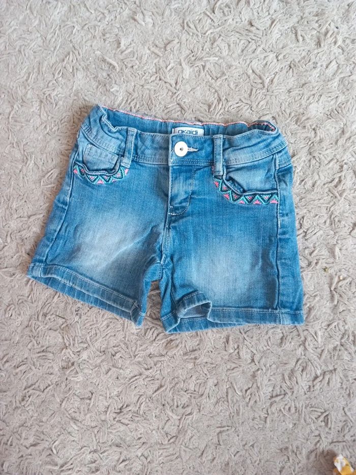 😷short jeans 4ans Okaidi