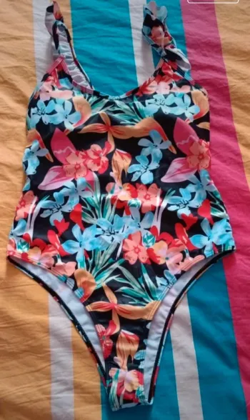 Maillot de bain 1 pièce L= 40