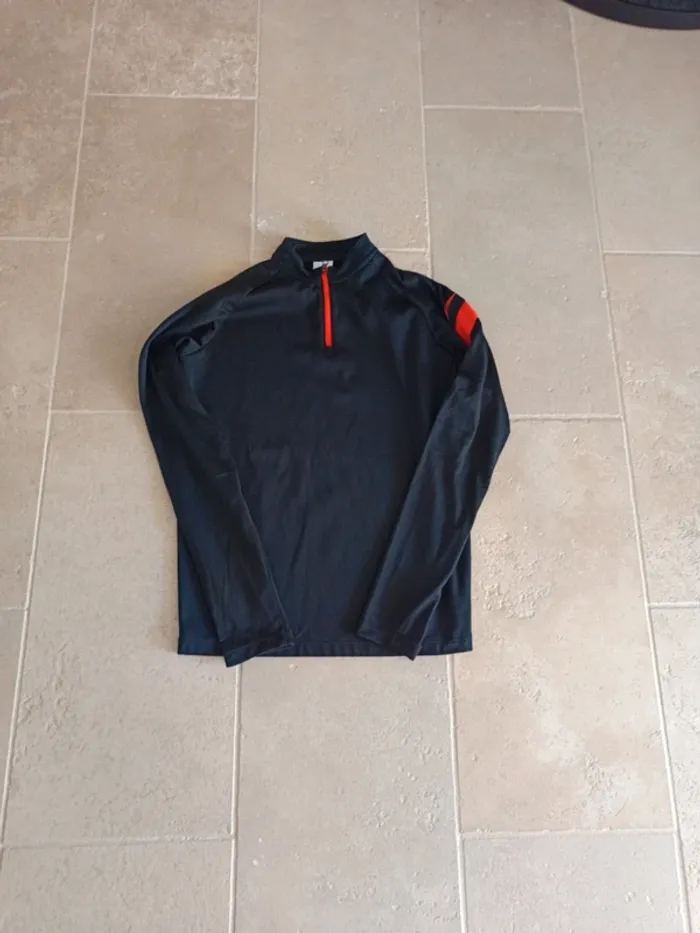 Haut de sport nike