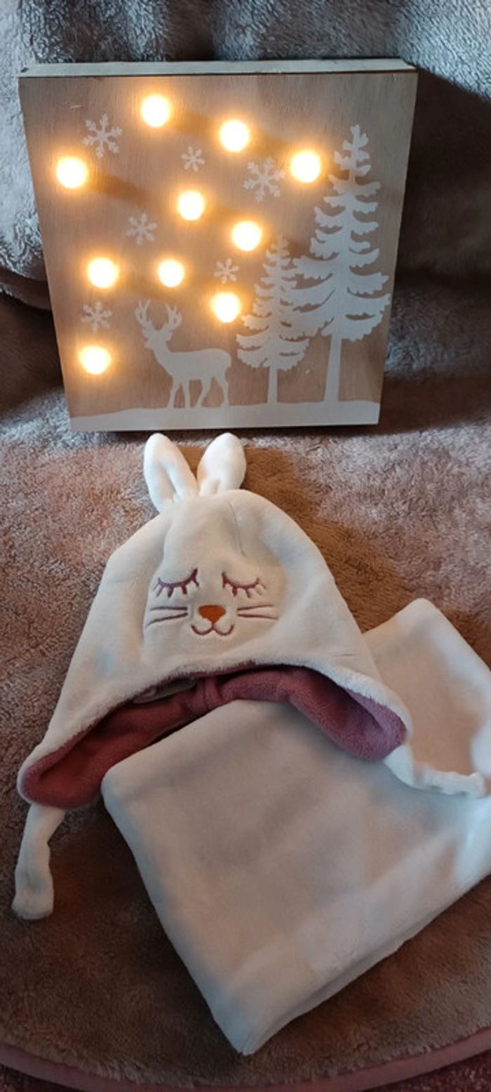 Bonnet tour du coup lapin