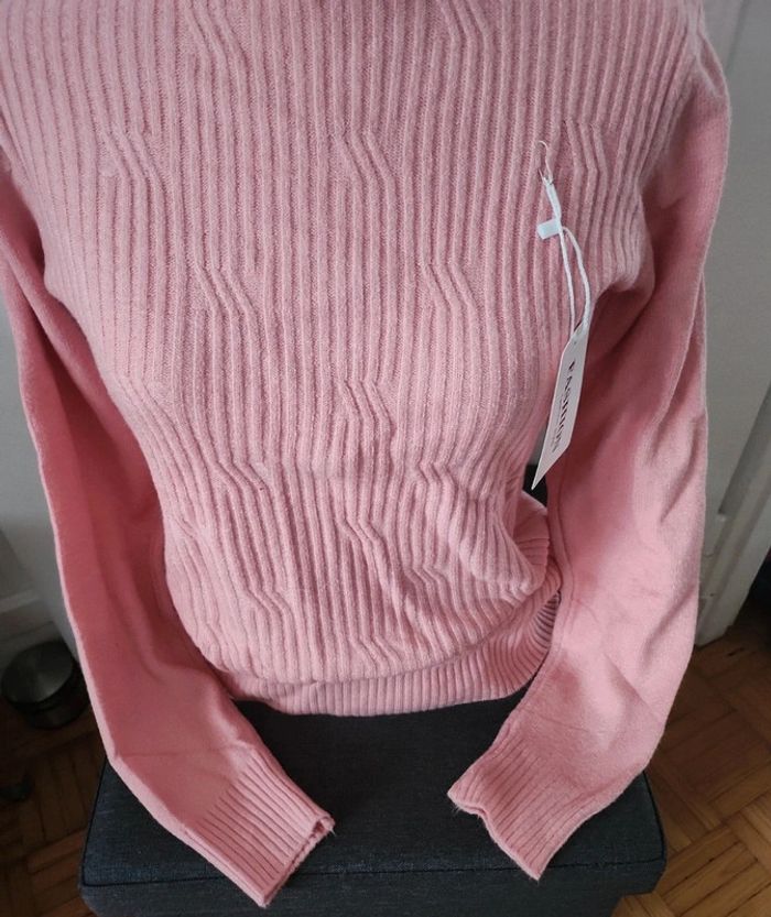 Pull col roulé rose - photo numéro 4