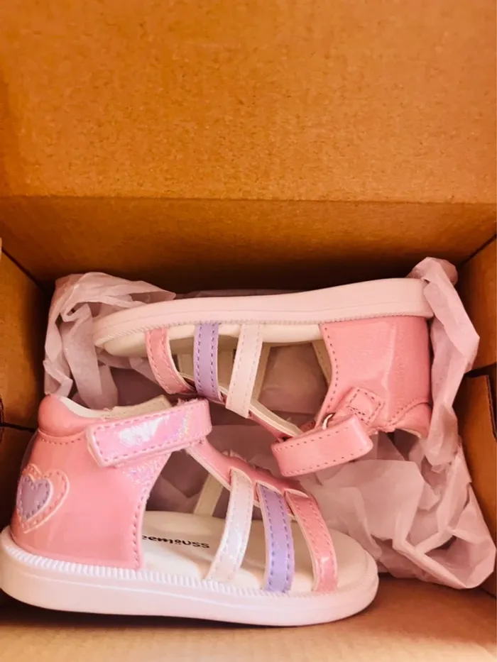 Chaussures sandales ouvertes neuves Taille 19 - photo numéro 7