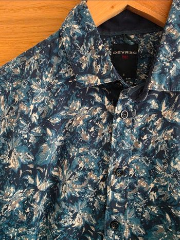 Chemise de ville à manches longues 
Devred 
Taille S
Coupe droite
Excellent état, portée une fois