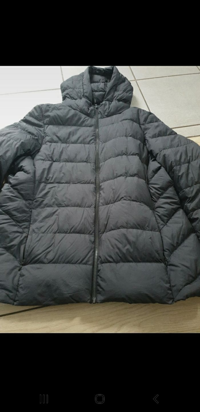 Doudoune fine noire capuche L/XL 40/42 - photo numéro 2