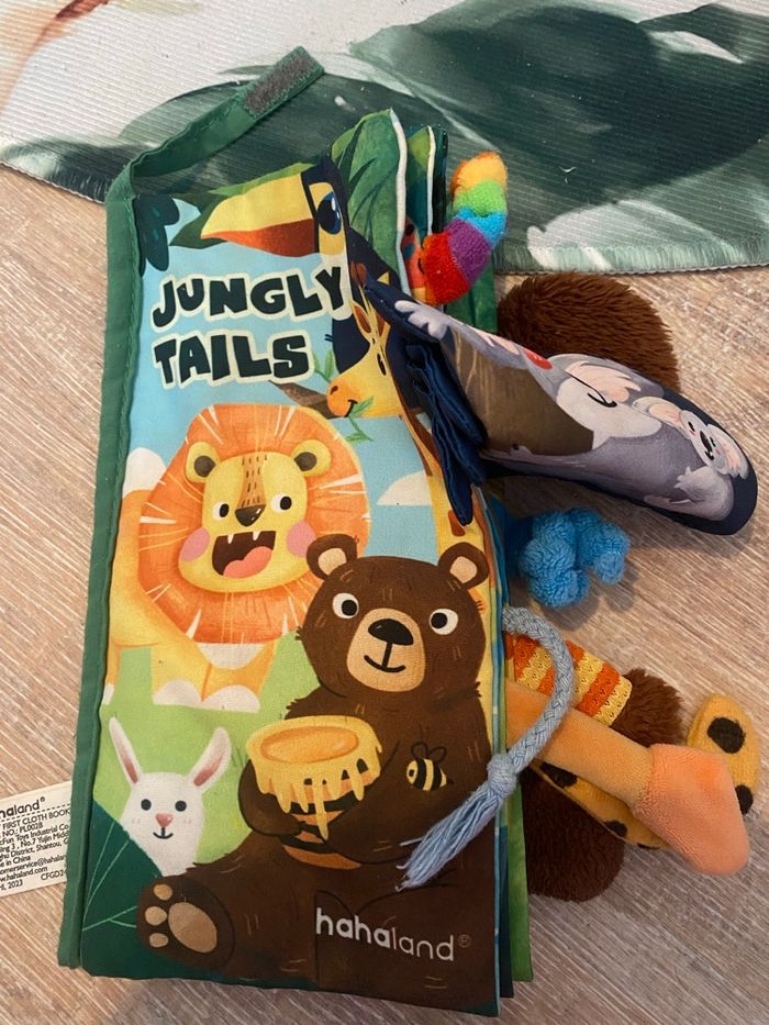 Livre en tissus - photo numéro 2