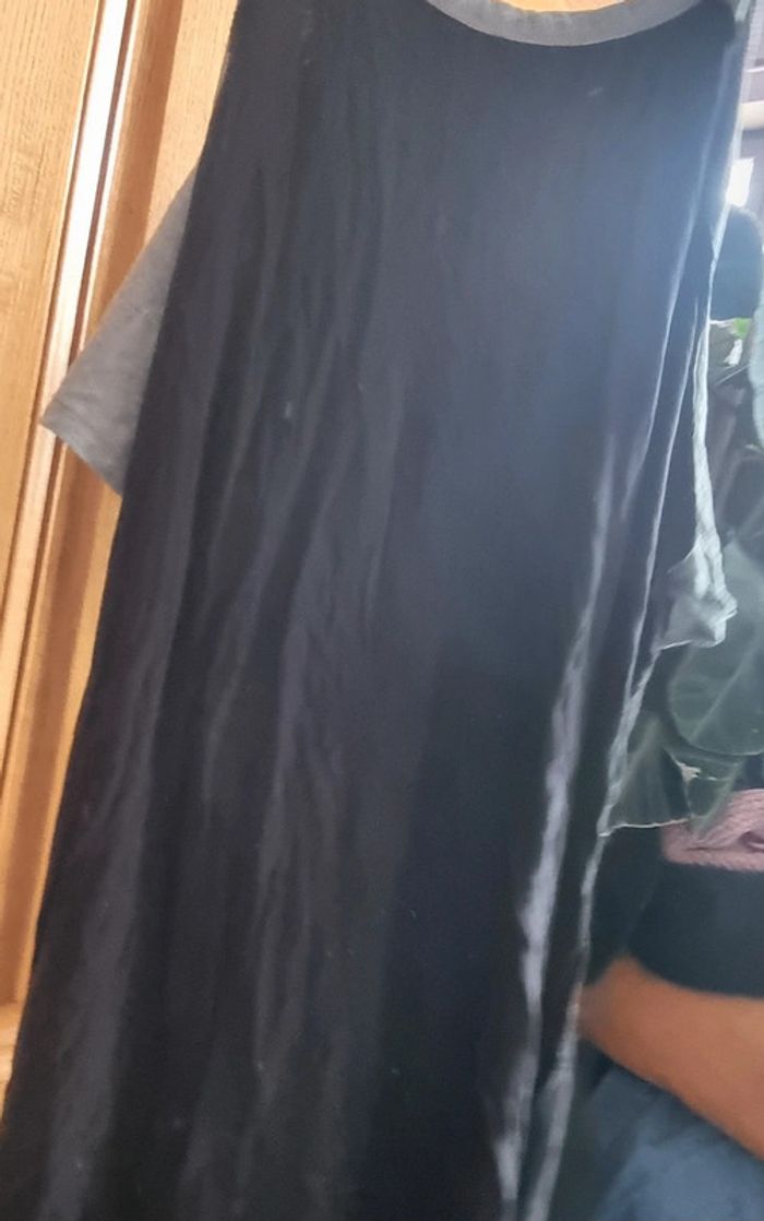 Tshirt neuf noir gris rainbow l bretelles épaule apparente
