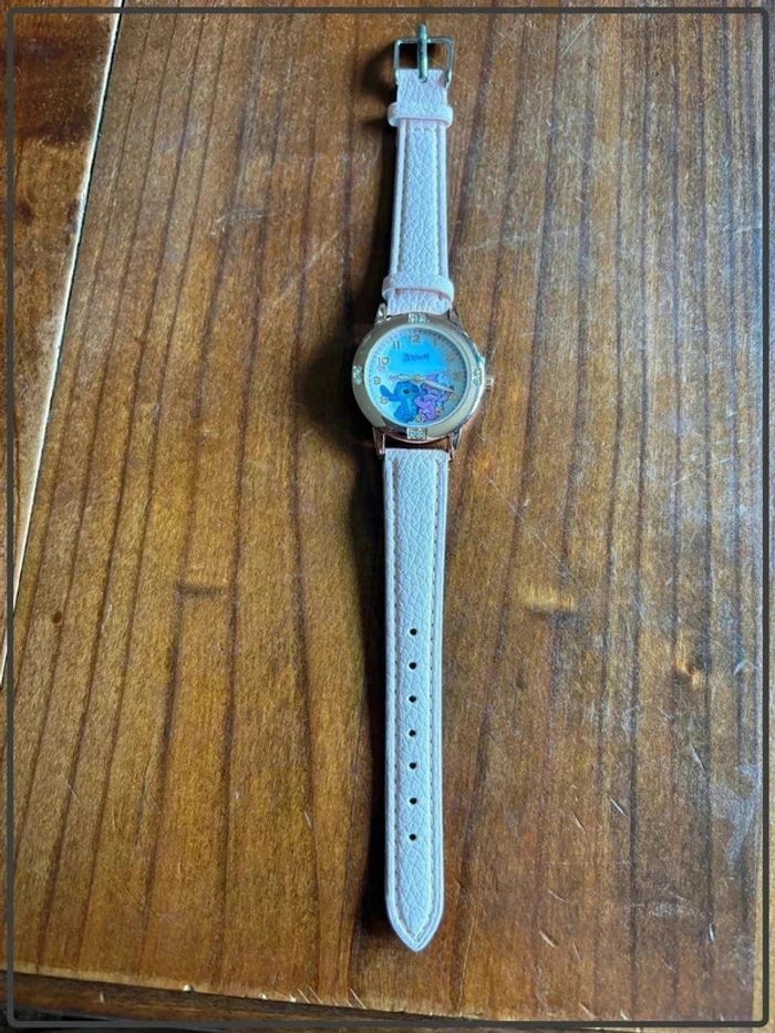 Montre stitch rose - photo numéro 3