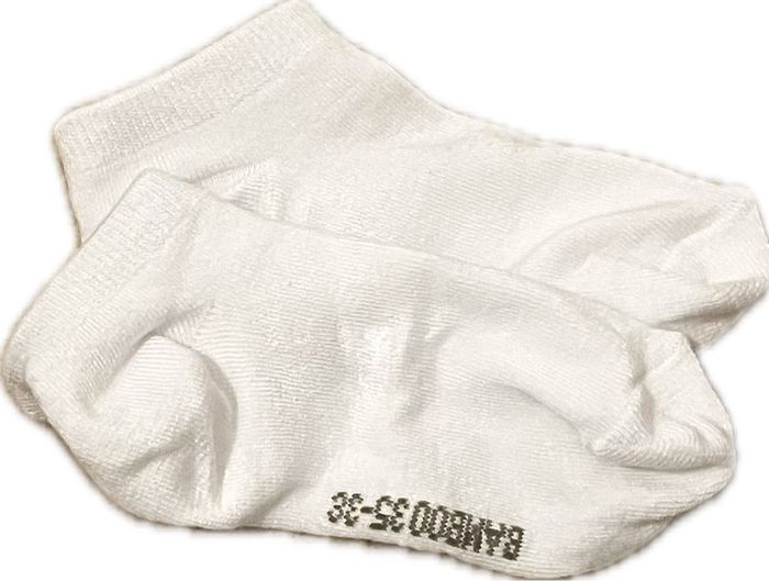 Paire chaussette blasse blanche portée - 35-38- bon état - photo numéro 2