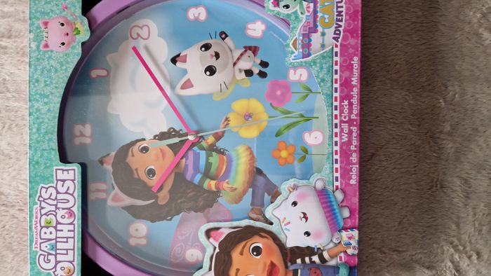 pendule gabby's dollhouse - photo numéro 2