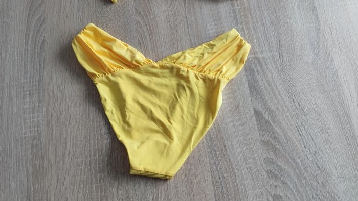 Maillot de bain jaune neuf - photo numéro 5