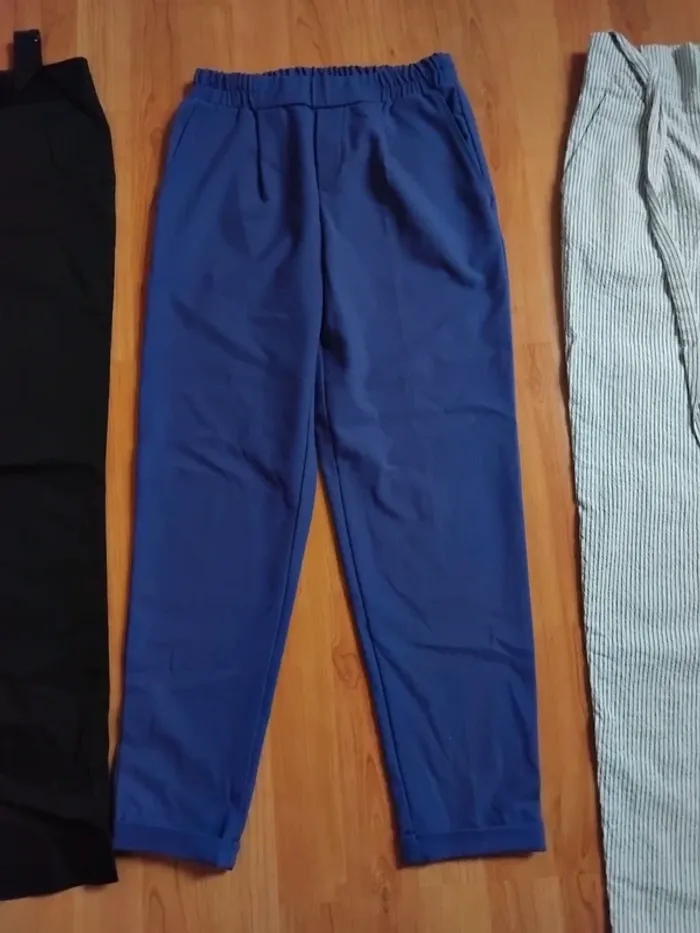 Lot de 3 pantalons habillés  taille xs - photo numéro 3