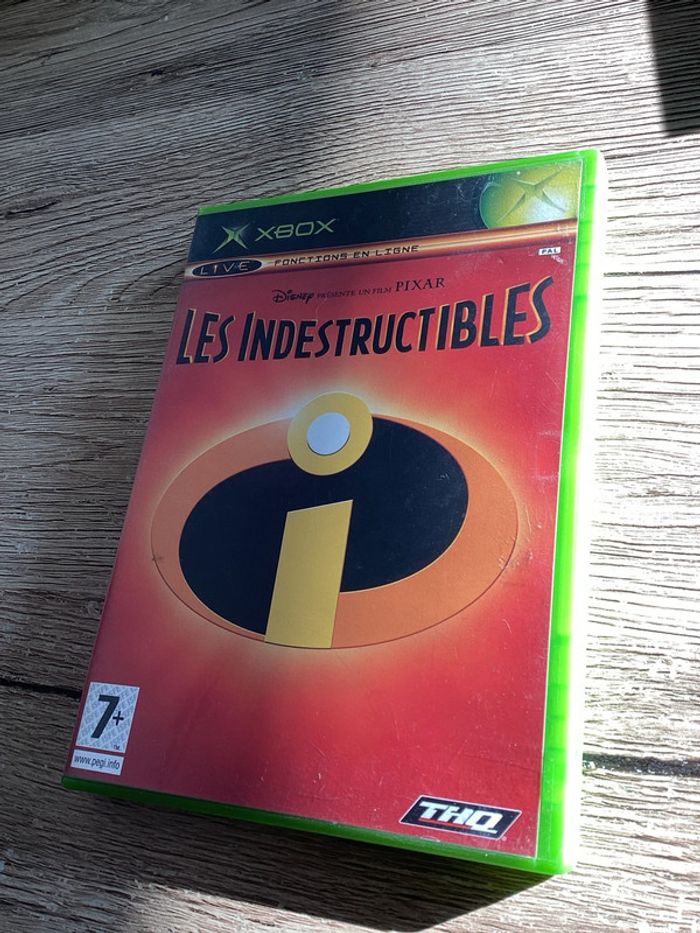 jeu les indestructibles Disney pixar Xbox première génération Microsoft