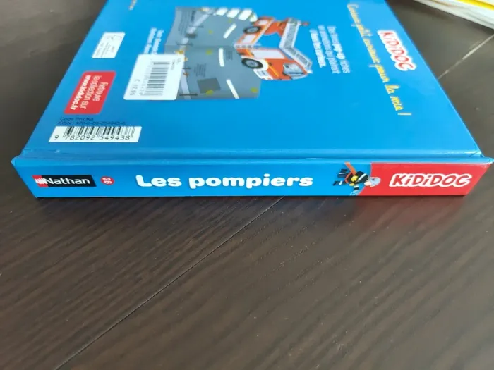 Livre Kididoc Les pompiers - photo numéro 5