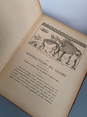 Livra ancien les révolutions du globe