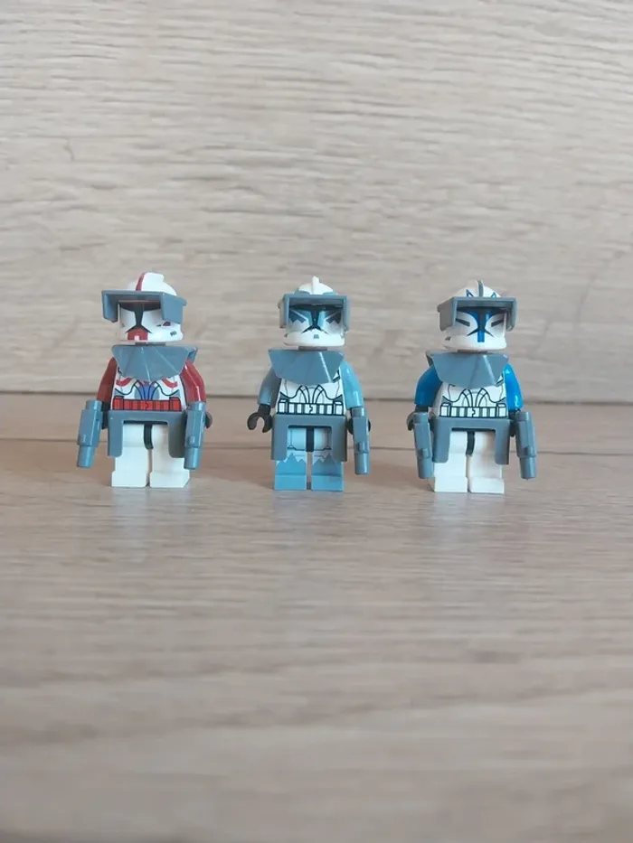 Figurines type lego Commandants Clones Wolffe Fox et Rex star wars