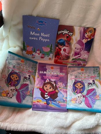 Lot de 5 jouets Burger King: Peppa pig, miraculous, gabby et la maison magique
