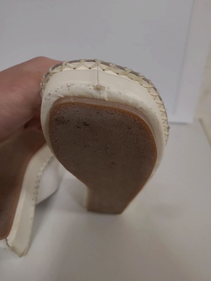 Sandales à semelle compensée taille 38 - photo numéro 7