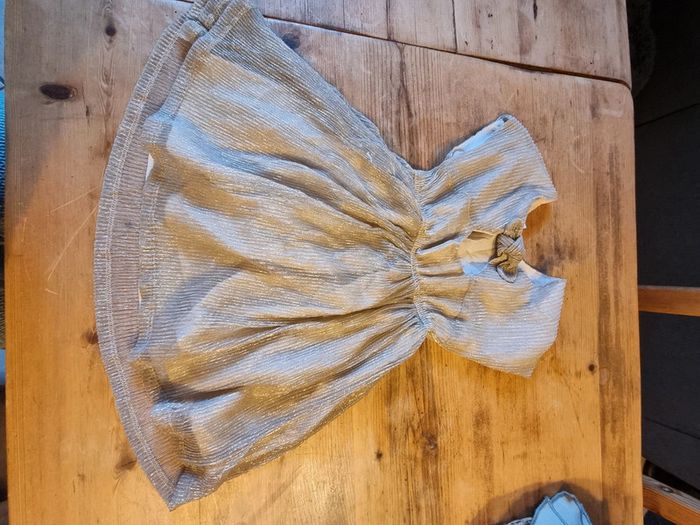 Petite robe dorée - photo numéro 4