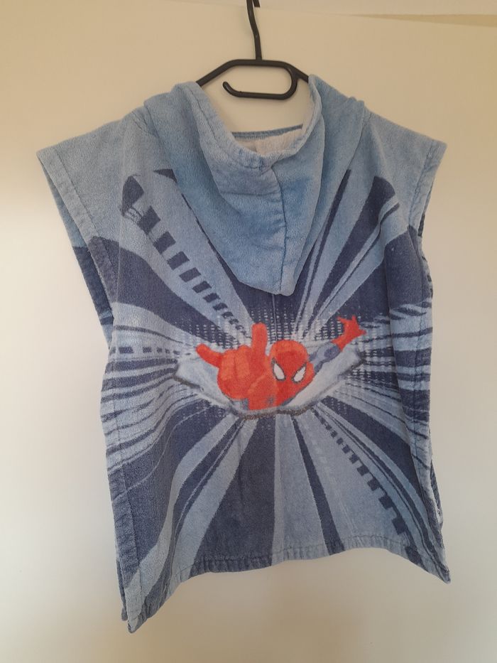 Peignoir poncho Spiderman Marvel - photo numéro 2