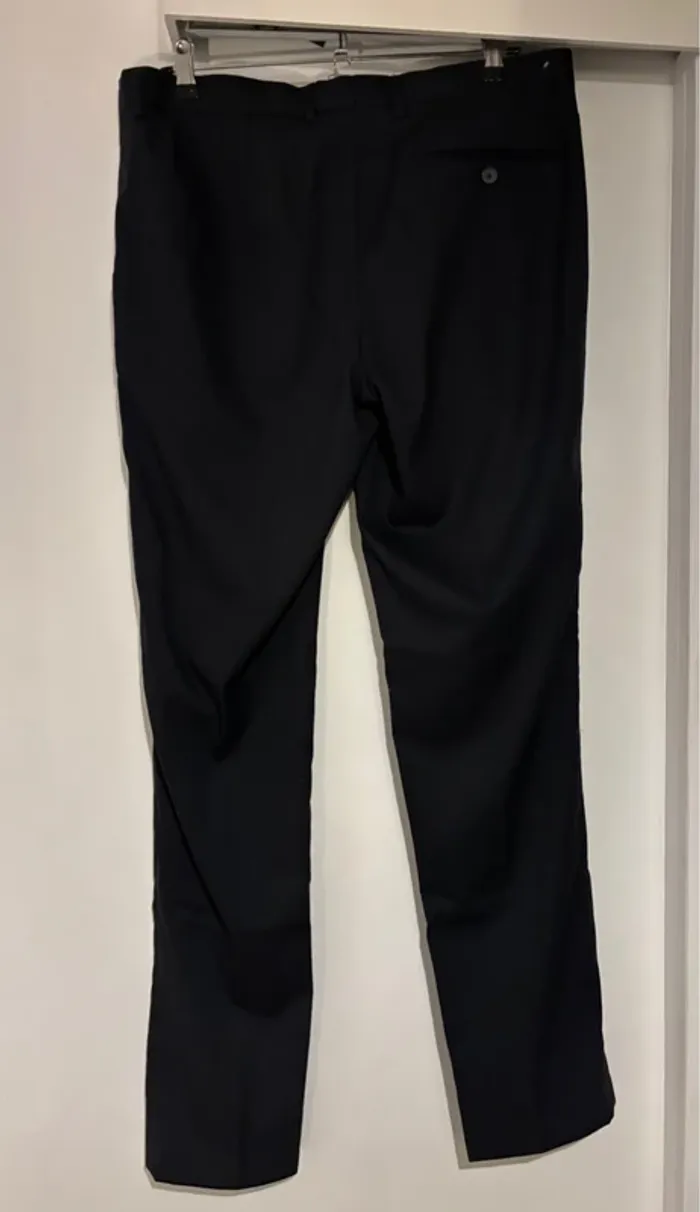 Beau costume homme noir de marque Tri Polis taille 44-46 neuf jamais porté - photo numéro 8