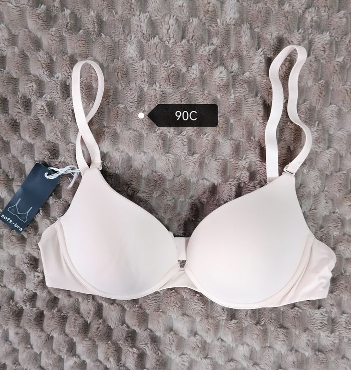 Soutiens-gorge - photo numéro 4