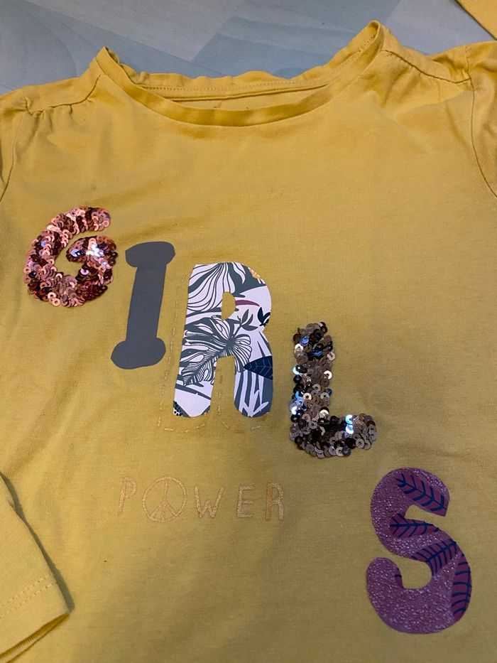 Jeans et tee shirt - photo numéro 4