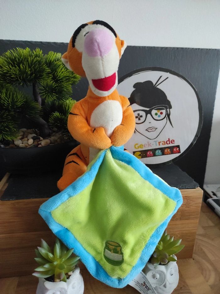 Peluche Doudou Tigrou Mouchoir Bleu Vert Pot De Miel Disney #geektradedoudou