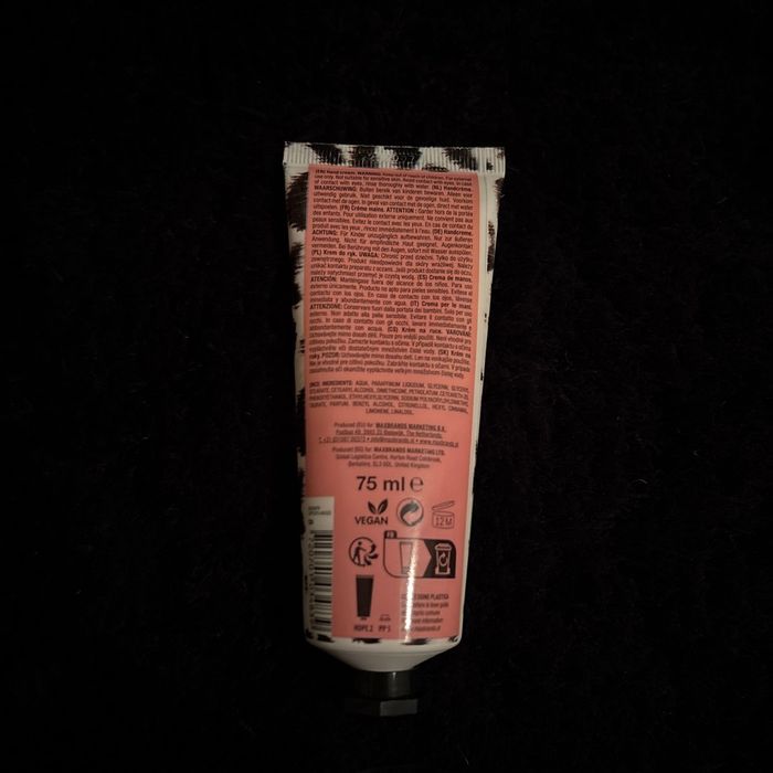 Crème pour les mains (neuve) - photo numéro 2