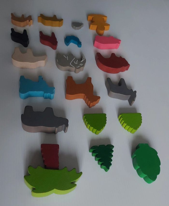 Lot de 20 pièces en bois : 5 arbres, 14 animaux et 1 personnage - photo numéro 7
