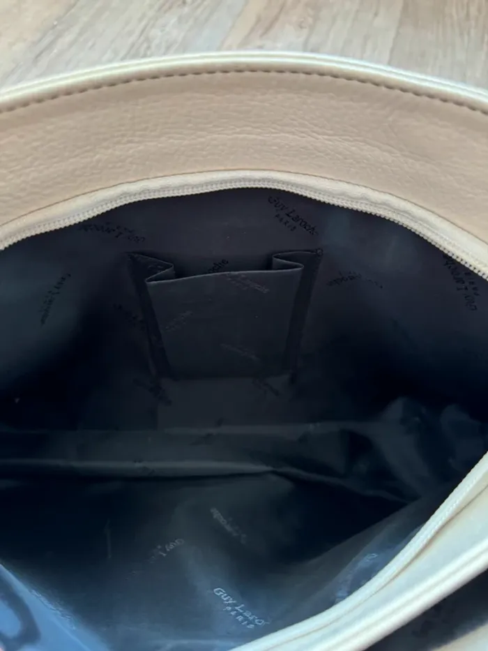 Sac à main vintage Guy Laroche noir et beige, logo monogramme, en très bon état - photo numéro 7