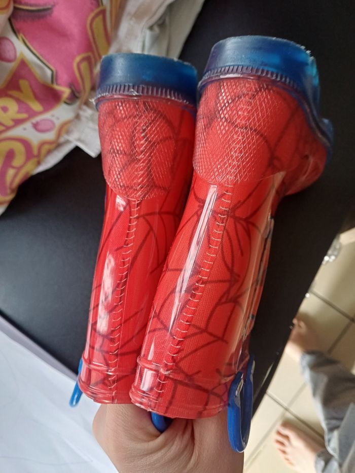 Botte spiderman taille 22 - photo numéro 5