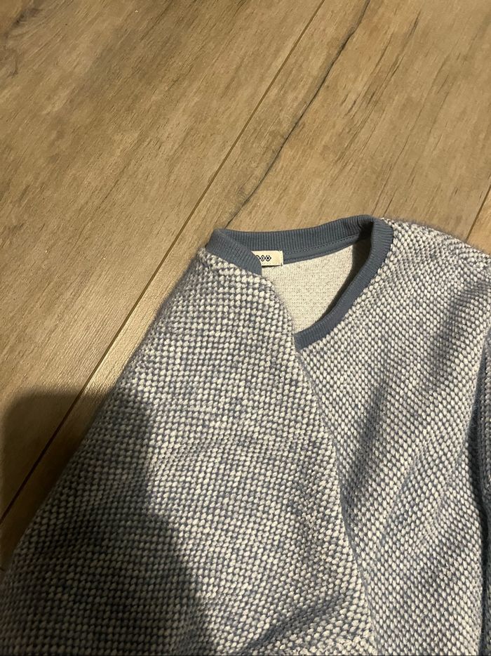 Sweat bleu - photo numéro 4