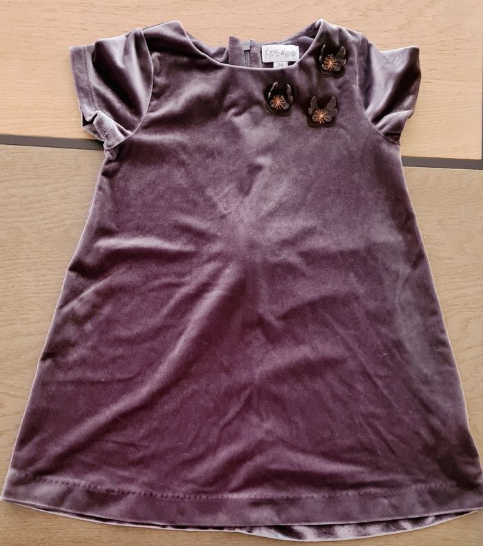 Robe en excellent état effet satinée 36 mois