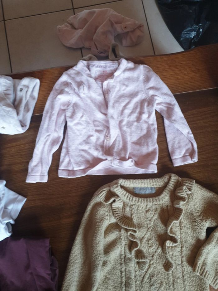 Lot vêtements fille 9/12 mois - photo numéro 3