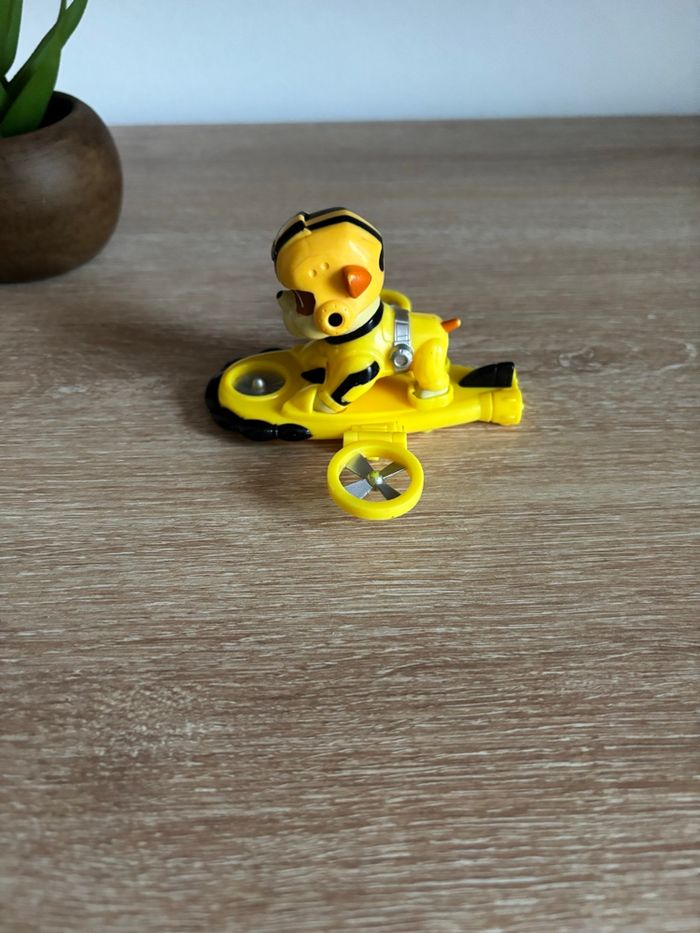 Figurine Ruben mission voltige avec planche pat patrouille