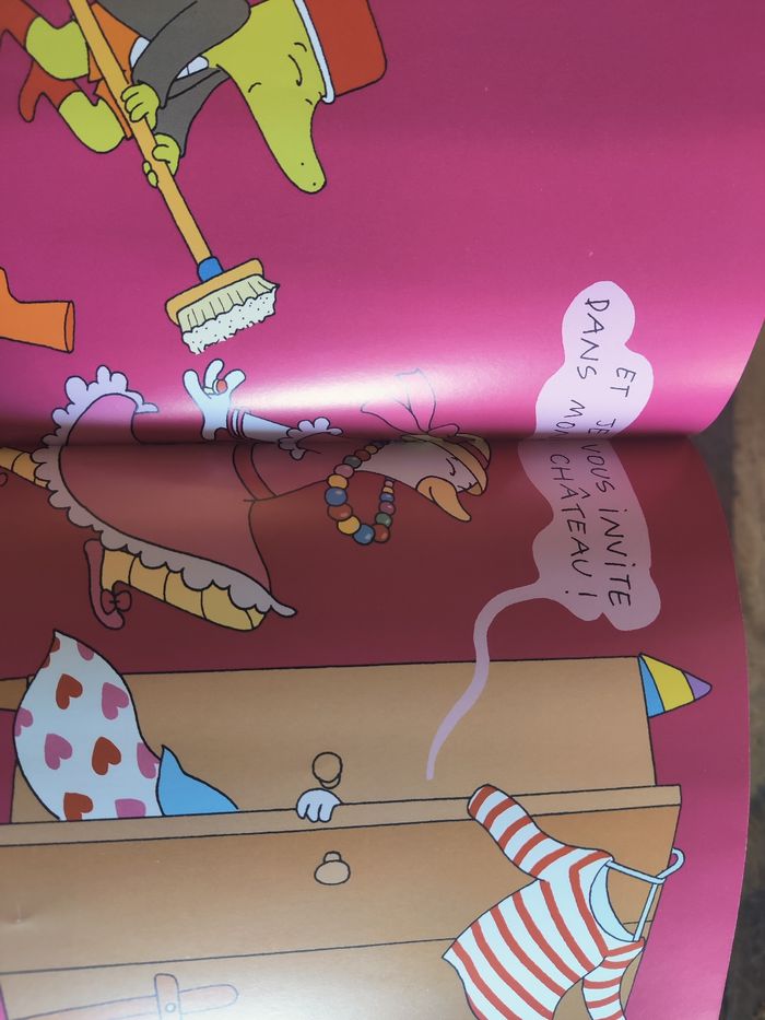 Livre Louloute se déguise - photo numéro 2