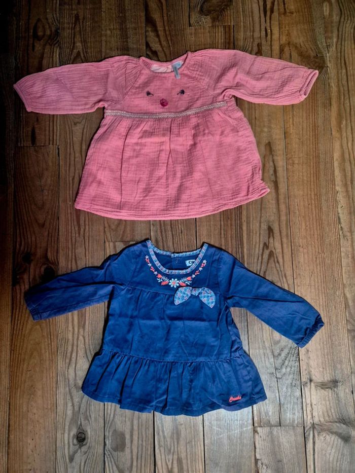 Lot de 2 tuniques pour bébé fille.
