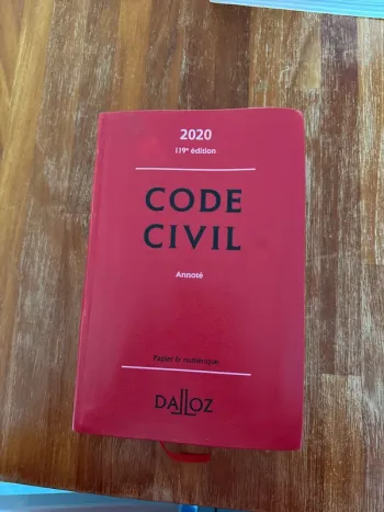 Livre, Code civil, 2020