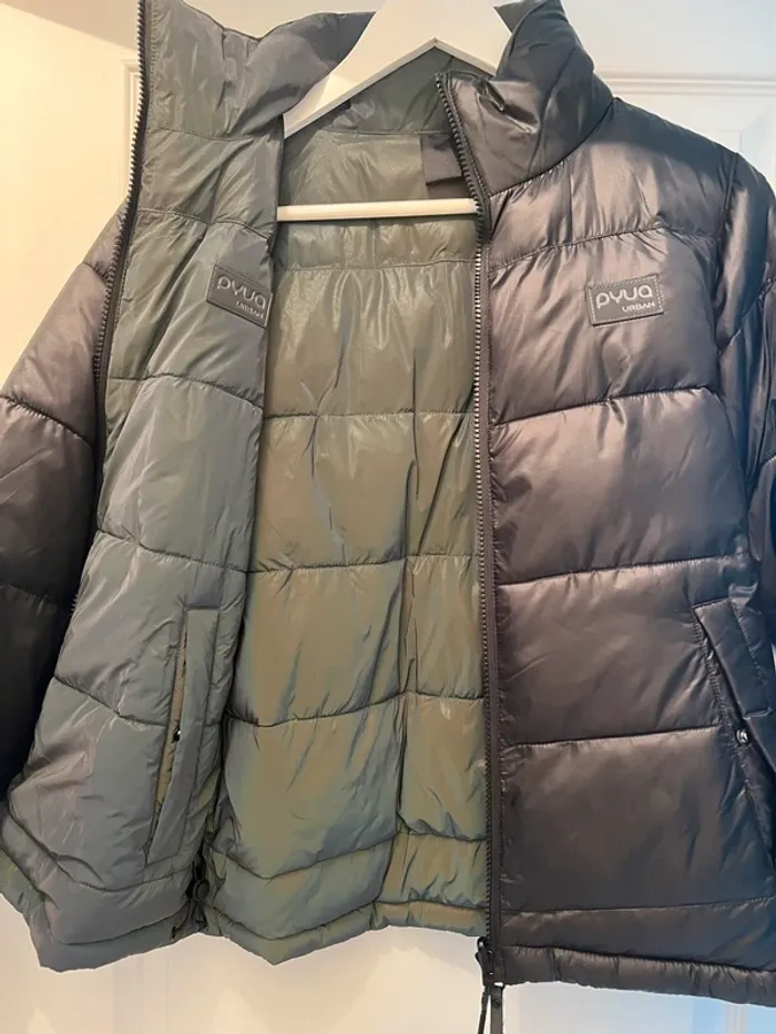 Doudoune réversible PYUA Taille Xs neuve - photo numéro 2