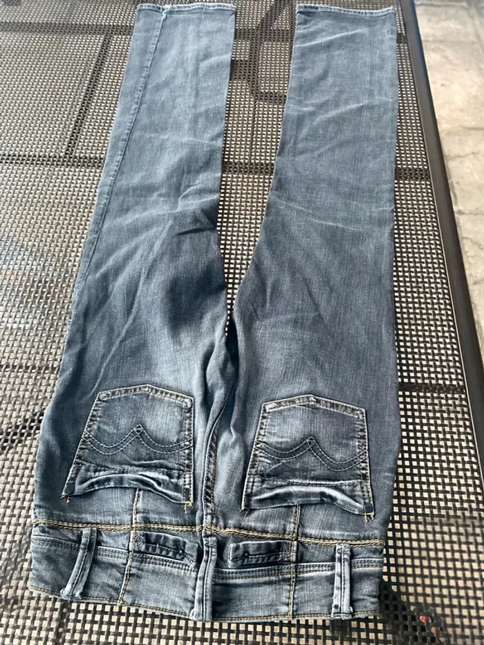 Jean noir Levis w26 L32 - photo numéro 10