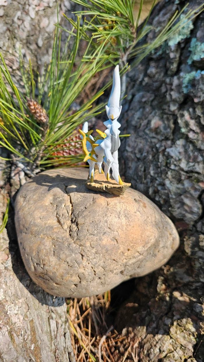 Super figurine Pokemon Nintendo Arceus