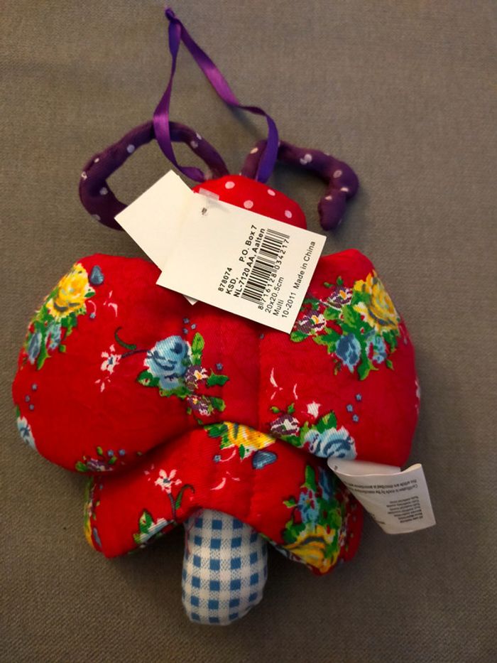 Peluche Papillon en tissu – Bébé / Déco – 20 x 20,5 cm – Neuf avec étiquette - photo numéro 2
