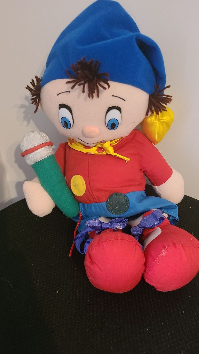 Personnage « OUI OUI » en chiffon 35cm Année 1994 son grelot est bien là - photo numéro 5