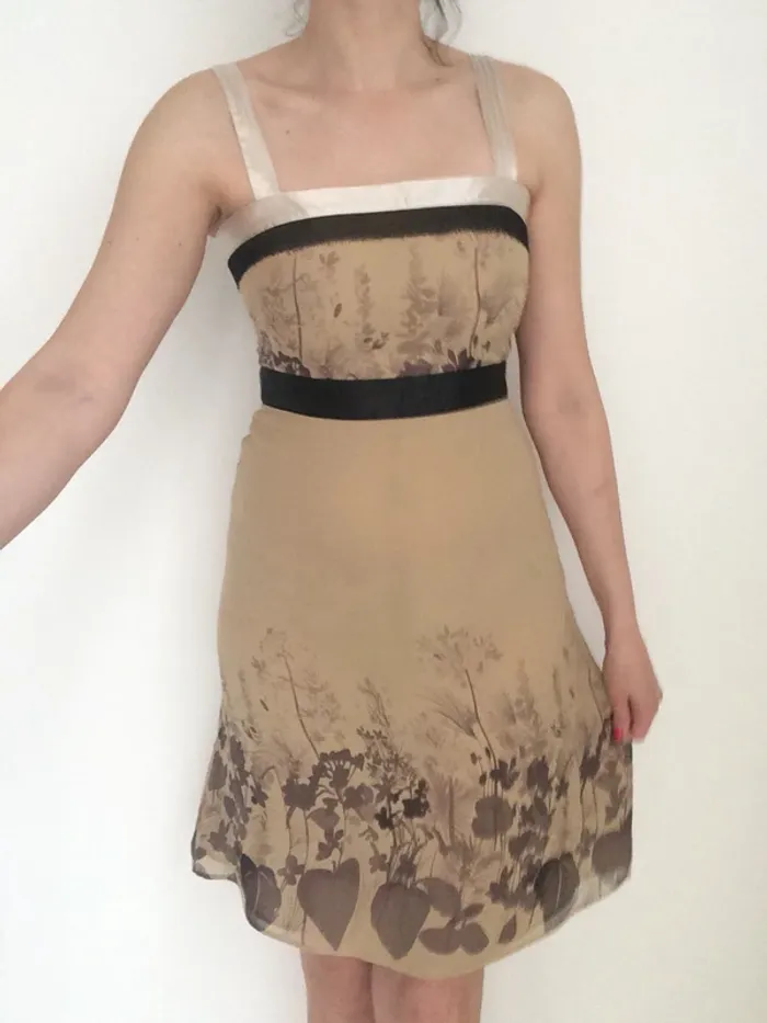 Robe Naf Naf légère été chic soie beige motif floral