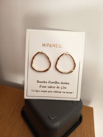 Boucles d'oreilles dorées, Hipanema, NEUVE 