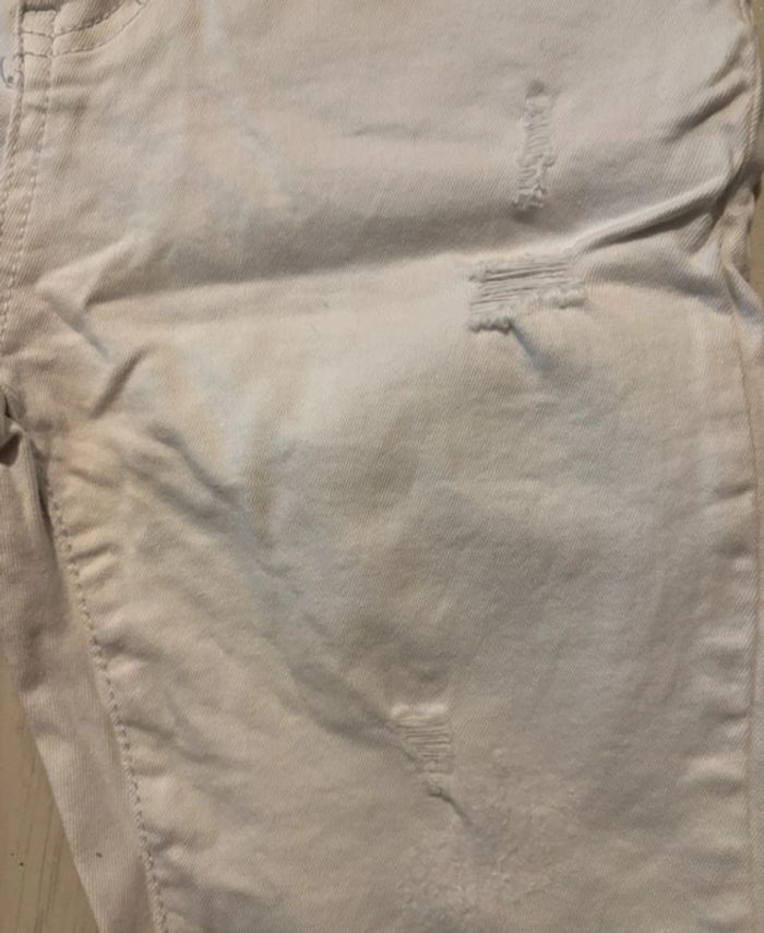 Short blanc vivid taille S 36 effet destroy très bon état - photo numéro 3