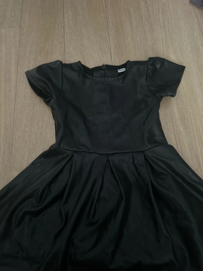 Robe en cuire - photo numéro 2